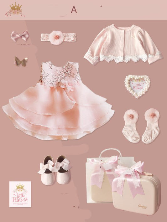 Baby High-end Gift Box Little Princess Dress Lace Dress Suit $146.77 Dana Fashion Color: Type A Child size: 66yards Baby Clothing Product information: Model: dress skirt gift box Applicable age: freshmen 3 months 6 months 12 months Made of: Cotton Applica
