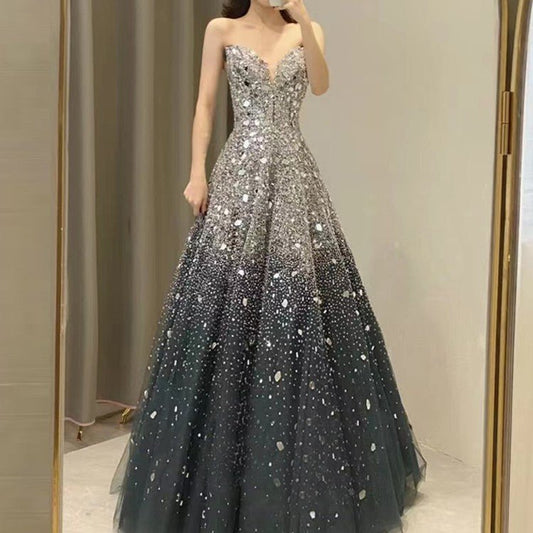 Blue Heavy Industry Wedding Evening Dress $999.99 Dana Fashion Color: Dark Blue Size: 2XL Women's clothing Product information : Color: dark blue Fabric: mesh cloth Beads: sequins Sleeve length: sleeveless Style: tube top type Size Information: Size S,M,L