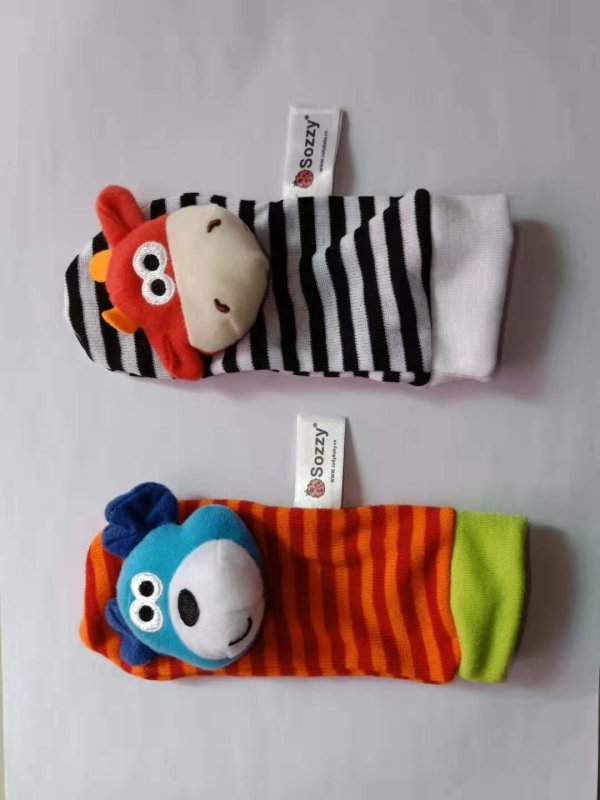 0-12 Months Soft Animal Rattle Infant Newborn Plush Sock Baby Toy Wrist Strap Baby Foot Socks $12.32 Dana Fashion style: A quantity: 2PCS Toys & Hobbies Overview: 1. Safe material All safe materials are used, after high temperature printing, the color is