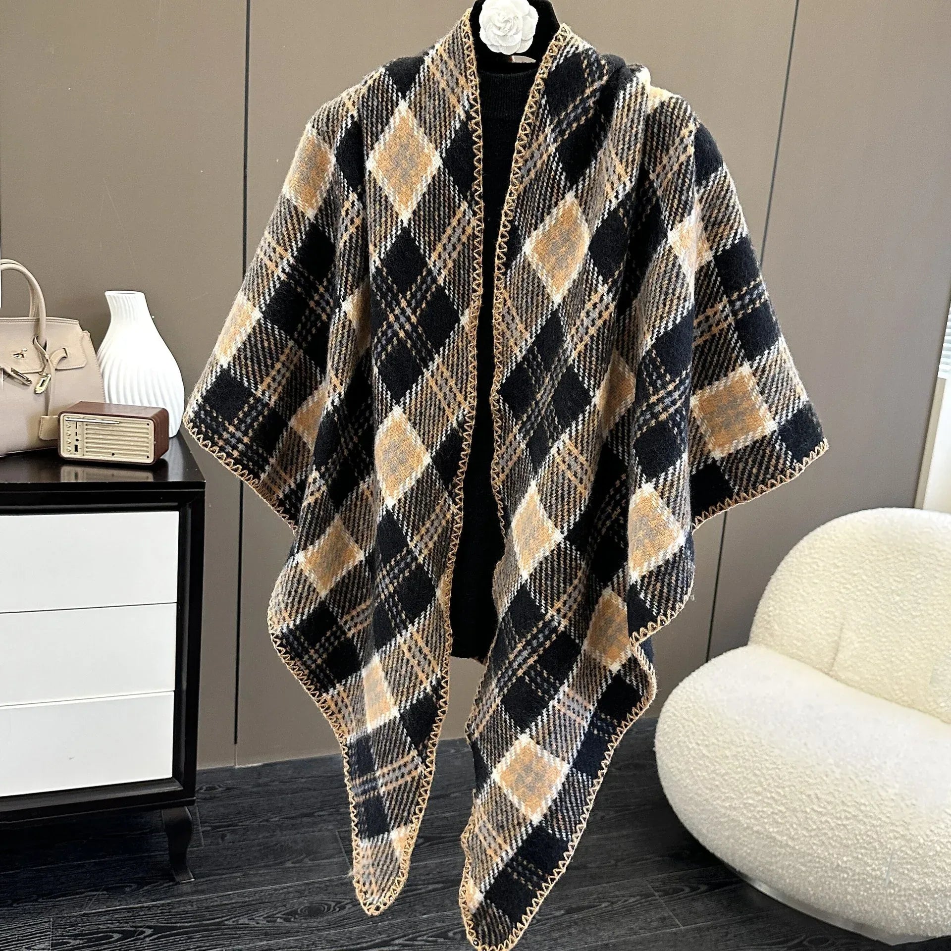 Affordable Luxury Fashion Wind Outdoor Autumn And Winter Scarf - DanaFashionstore