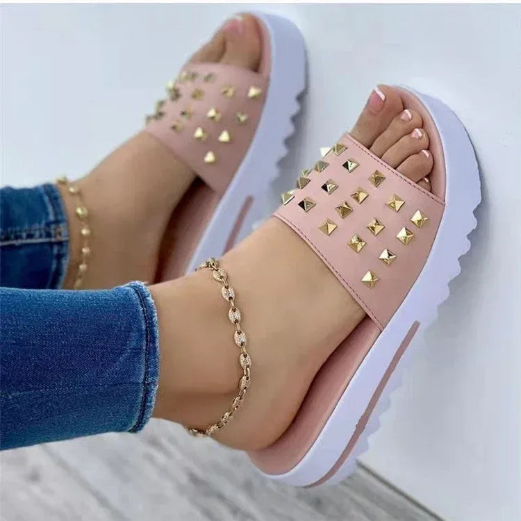Women's Wedge And Rivet Beach Flip-Flops - DanaFashionstore
