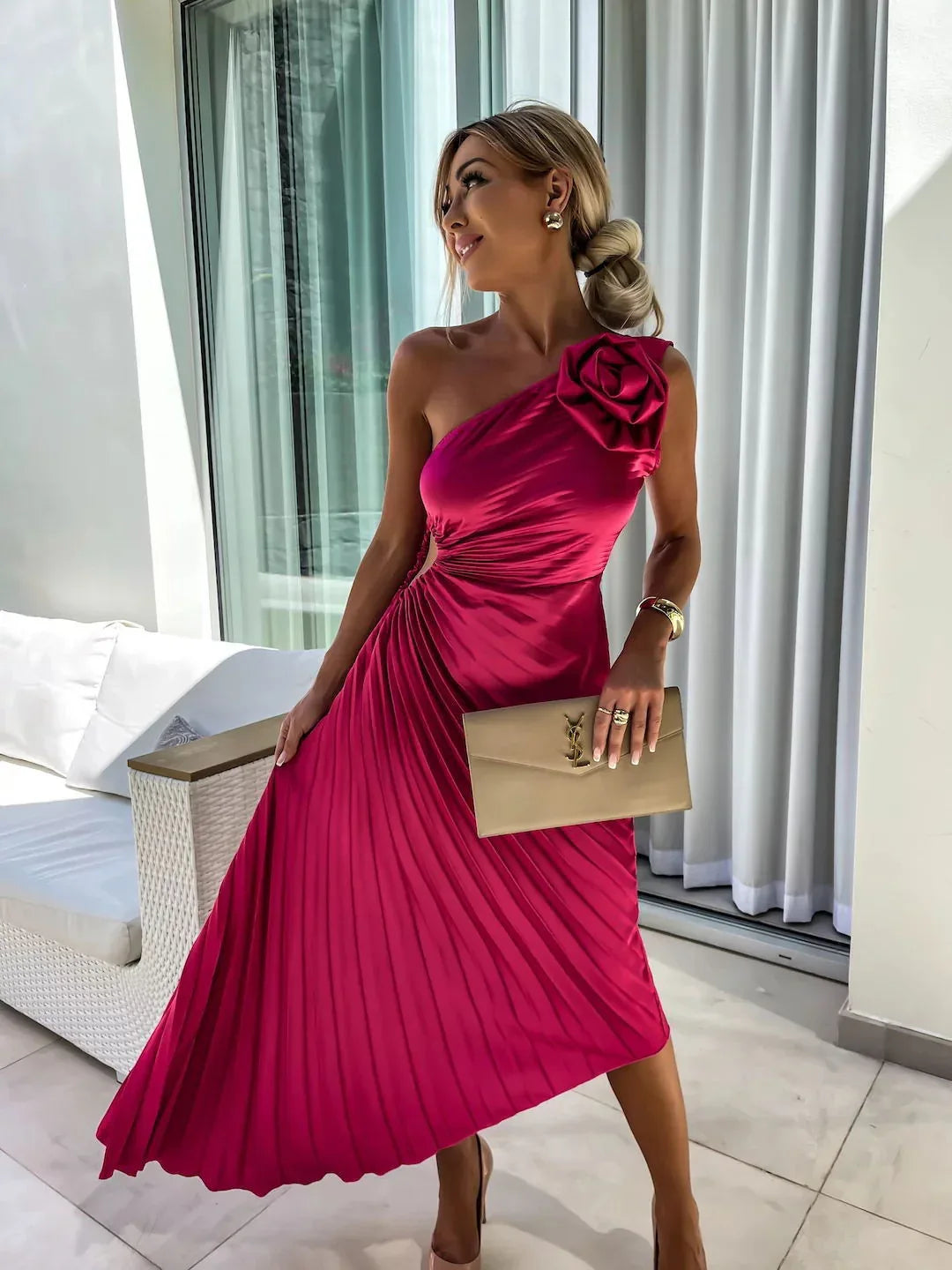 Ins Pleated One-shoulder Dress With Big Rose Flower Fashionable Sexy Evening Party Club Asymmetrical Dress - DanaFashionstore