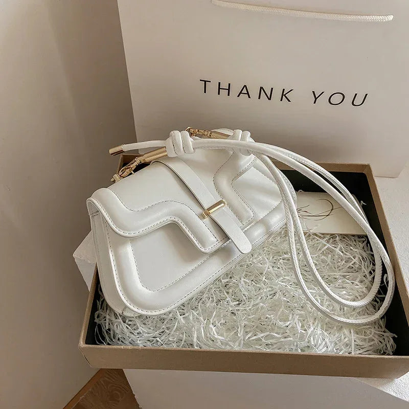 New Fashion One-shoulder Drawstring Casual Simple Messenger Underarm Bag - DanaFashionstore