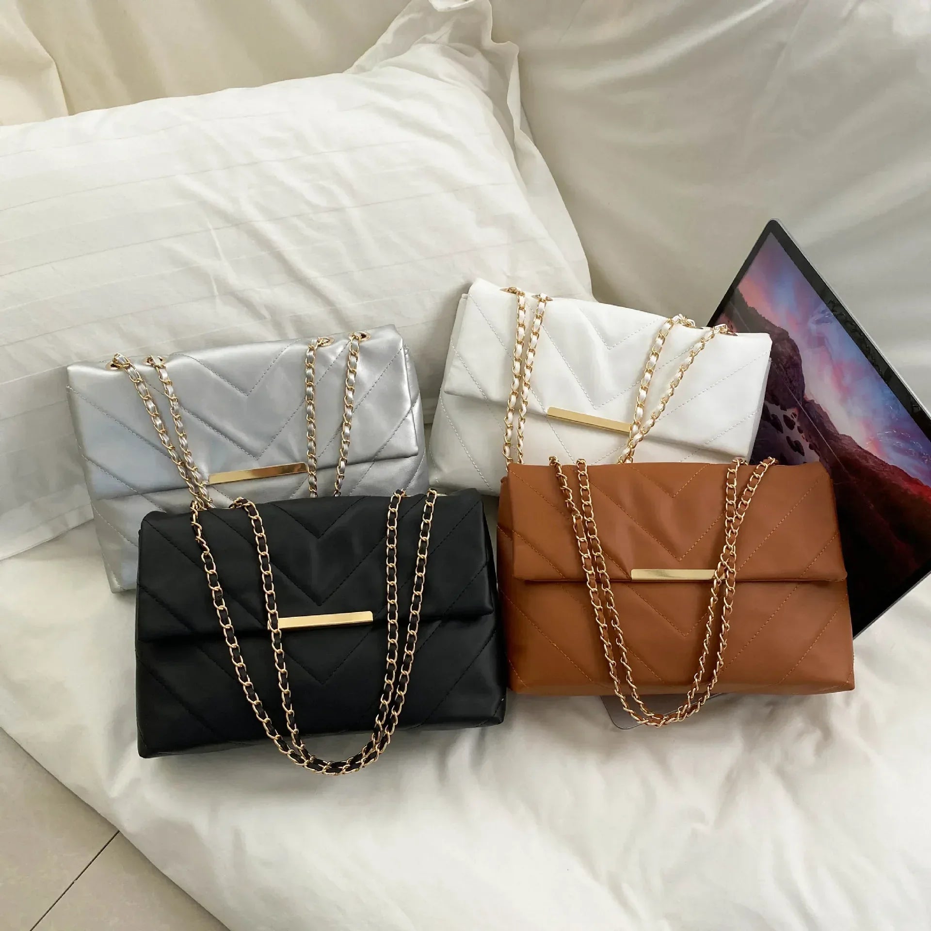 Simple Portable Casual Fashion Crossbody Diamond Embroidery Thread Chain Bag - DanaFashionstore
