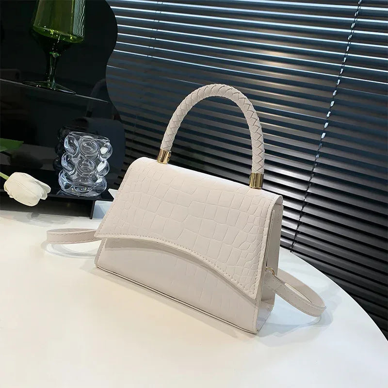 Women's Fashion Temperament Retro Single Shoulder Crossbody Bag - DanaFashionstore