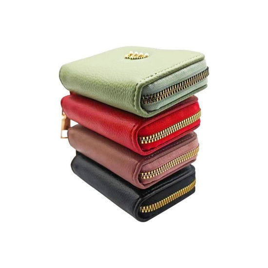 1136 Card Pack $45.00 Dana Fashion Attribute: Black Women's Bags Product name: 1136 Card Pack Size: 11*8*3cm Color: Red, Pink, Light Green, Black