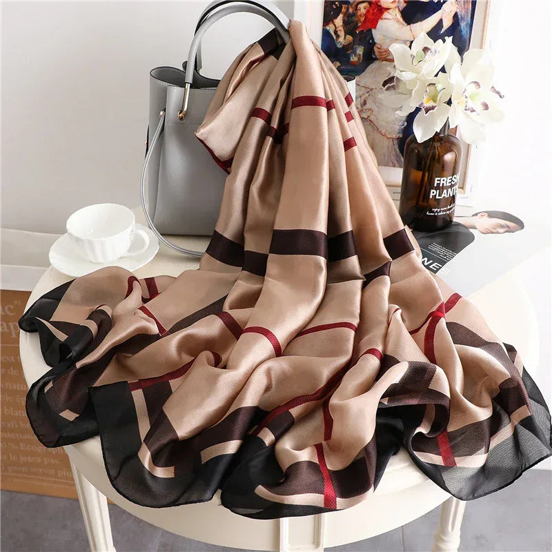 Geometric silk silk scarf - DanaFashionstore