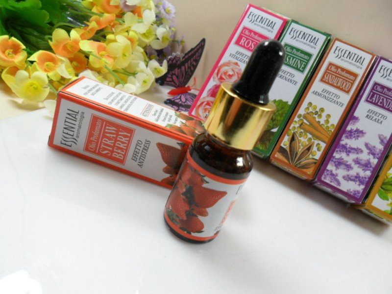 12 sticks 10ML dropper type single essential oil water soluble essential oil humidifier essential oil straw type $35.03 Dana Fashion default: default Beauty Tools A box of 12 sticks with 12 different flavors，10ml each 1 rose, 2 sandalwood, 3 osmanthus, 4