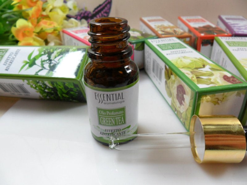 12 sticks 10ML dropper type single essential oil water soluble essential oil humidifier essential oil straw type $35.03 Dana Fashion default: default Beauty Tools A box of 12 sticks with 12 different flavors，10ml each 1 rose, 2 sandalwood, 3 osmanthus, 4