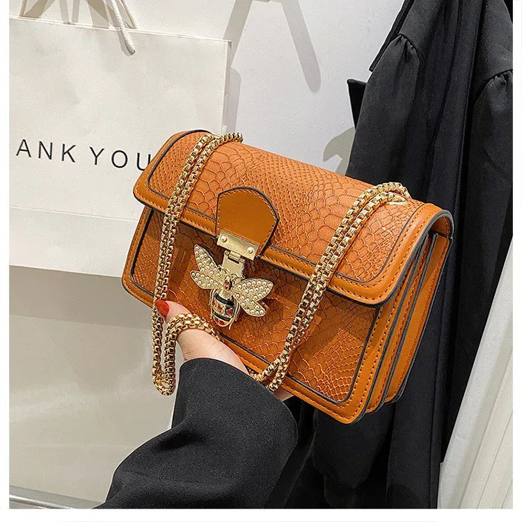 Fashionable Stylish Chain Shoulder Trendy Retro Messenger Bag - DanaFashionstore