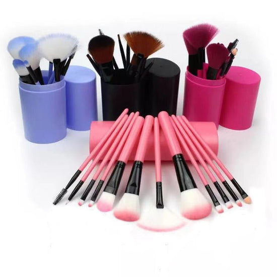 12pcs Makeup Brush Set Blush Eyeshadow Eyelash Highlighter Makeup Brush $12.74 Dana Fashion Appearance color: Beige quantity: Q12pc Women's Bags Overview: Unique design, stylish and beautiful. Good material, comfortable wear. A variety of colors, any choi