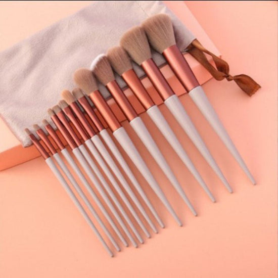 13Pcs Makeup Brush Set Make Up Concealer Brush Blush Powder Brush Eye Shadow Highlighter Foundation Brush Cosmetic Beauty Tools $10.19 Dana Fashion Appearance Color: 13coffee OPP Bags makeup ملخص: -- مجموعة من 13 قطعة من فرش المكياج، بما في ذلك فرشاة الأس