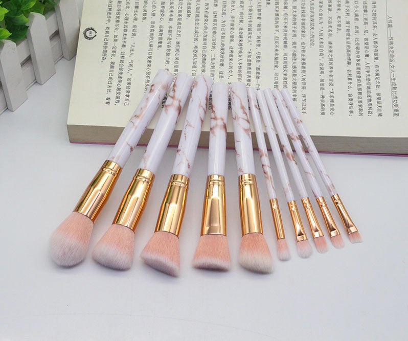 15 Marbled Design Makeup Brushes Set $25.45 Dana Fashion Color: Pink quantity: Q10pcs makeup Overview: 1. This set includes3 unique brushes to help create an array of different looks. 2. Different shapes and sizes of the bristles allow you to create a var