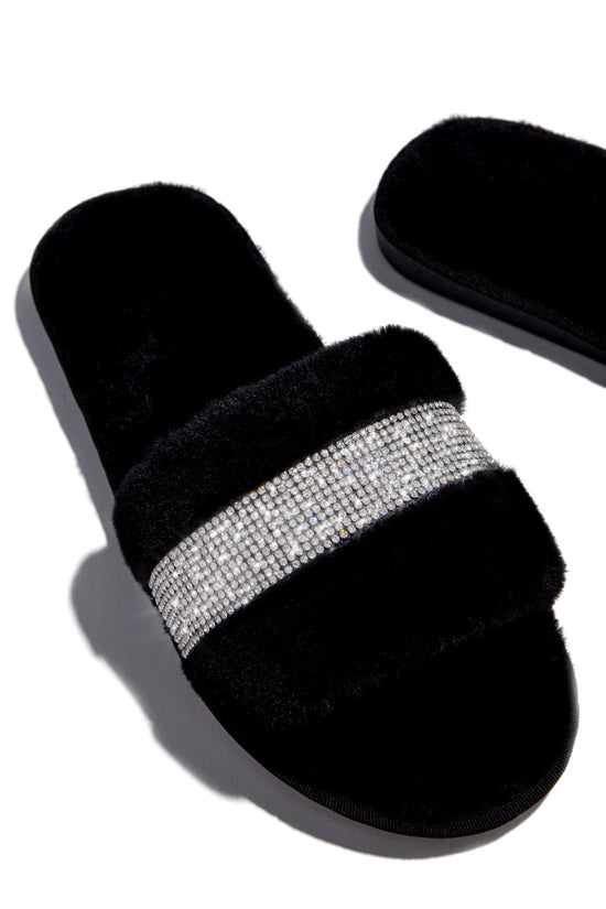 Flat-Heel Flat  Round-Toe Slippers
