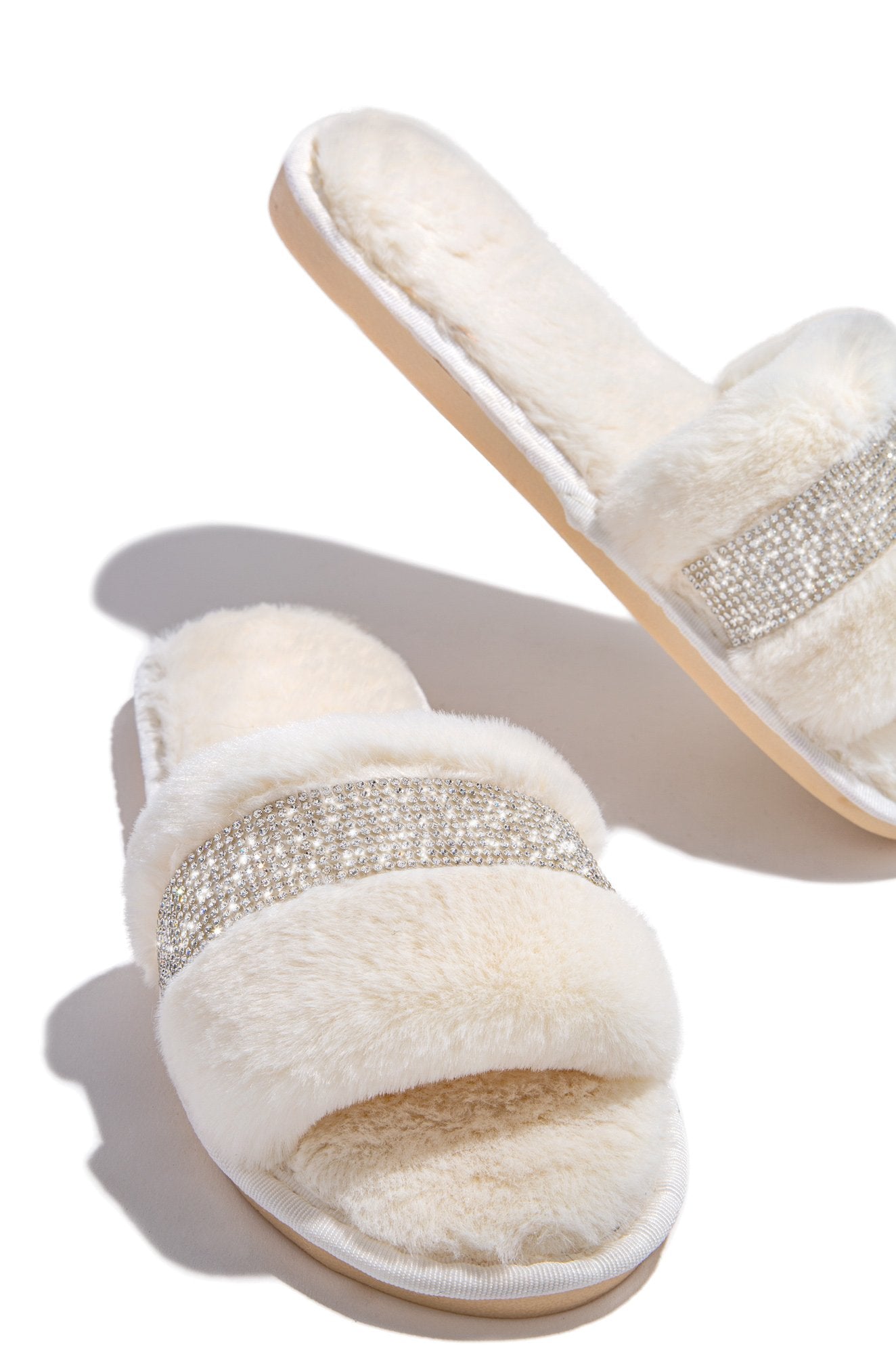 Flat-Heel Flat  Round-Toe Slippers