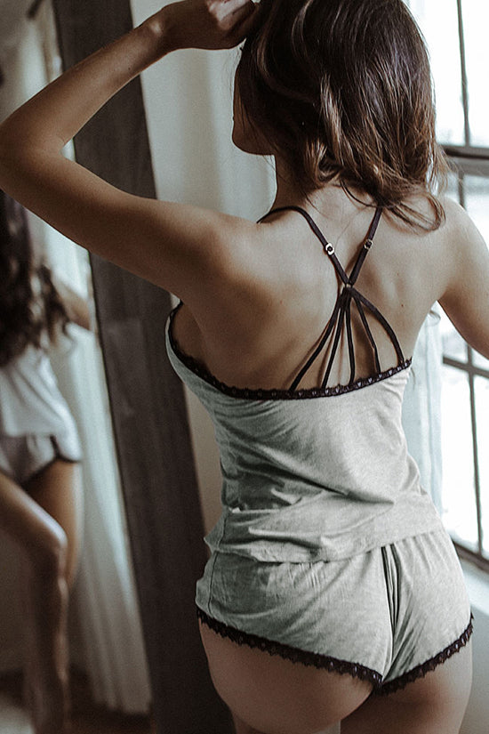 Sexy sexy lace suspender comfortable pajamas set