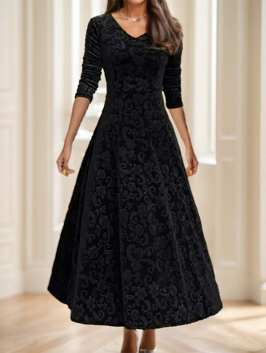 Floral Paisley Pattern Velvet Dress $39.31 Dana Fashion Color: Black Size: 2XL Women's clothing Product information: Sleeve Length: Sleeve Fit Type: Slim Fit Length: Mini Material: Woven Fabric Composition: 100% Polyester Packing list: Dress*1 Size inform