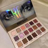 18 color eye shadow lipstick makeup set $59.48 Dana Fashion Color: 18 colors makeup Type:Eye Shadow Finish:Satin,Glitter,Metallic,Radiant,Shimmer,Luminous,Natural,Matte