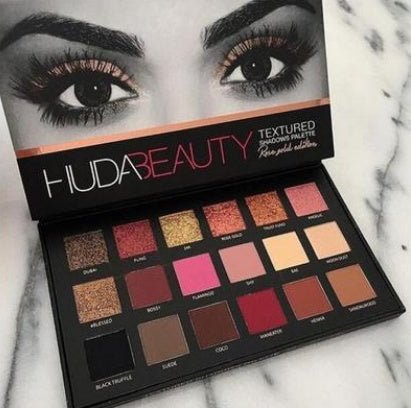 18 color eye shadow $21.74 Dana Fashion default: default makeup 1
