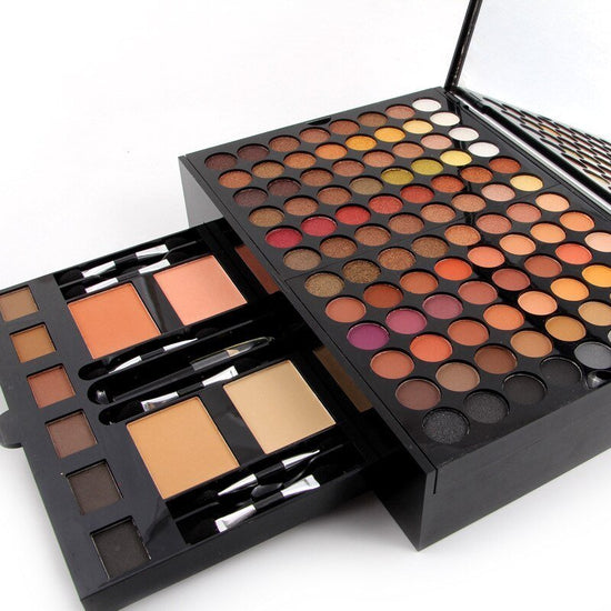 180 Colors Eyes Shadow Blush Set Personalized Piano-shaped Makeup Palette Box $134.99 Dana Fashion Color: 004N makeup نظرة عامة: تصميم فريد وأنيق وجميل. مادة جيدة، استخدام مريح. مجموعة متنوعة من الألوان، أي اختيار. معلومات المنتج: المميزات: اللون: كما هو
