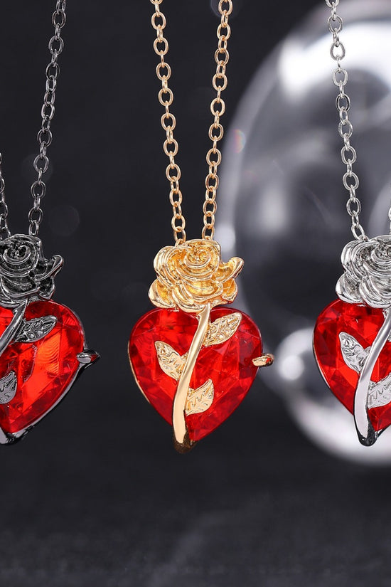Punk Rose Love Necklace Fashion Personality Heart-shaped Clavicle Chain Pendant Necklace For Valentine's Day