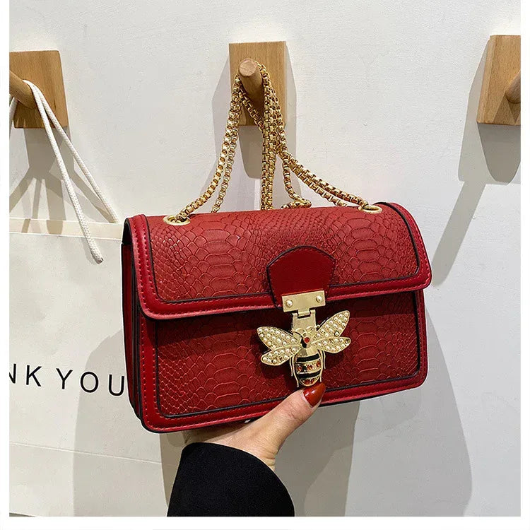 Fashionable Stylish Chain Shoulder Trendy Retro Messenger Bag - DanaFashionstore