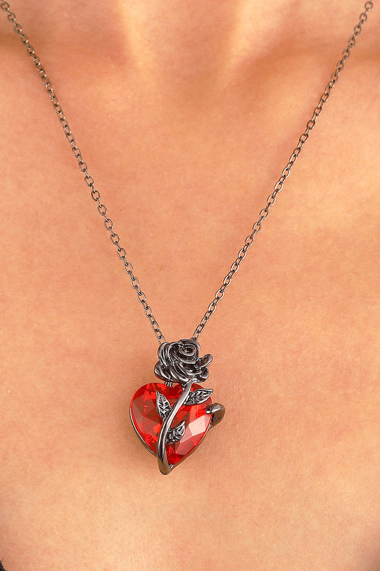 Punk Rose Love Necklace Fashion Personality Heart-shaped Clavicle Chain Pendant Necklace For Valentine's Day