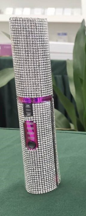 2-In-1 Electric USB Hair Straightening Brush Straightener Brush Multifunctional Comb Straightening Styler Hair Curler $49.99 Dana Fashion Color: Silver Electrical outlet: USB Beauty Tools Product information : Diameter of heat conductor: 16MM-20MM. Produc