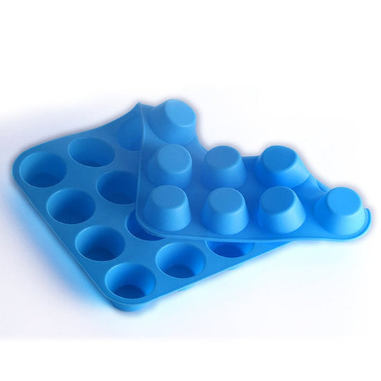 24 holes with round silicone cake mould $13.50 Dana Fashion Color: Blue Size: 33X22cm Dana's Kitchen Material: Silicone Type: Muffin Cupcake Pan Size: 22 * 33cm