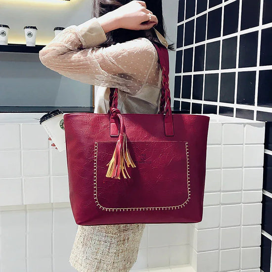 Letter hand bag - DanaFashionstore