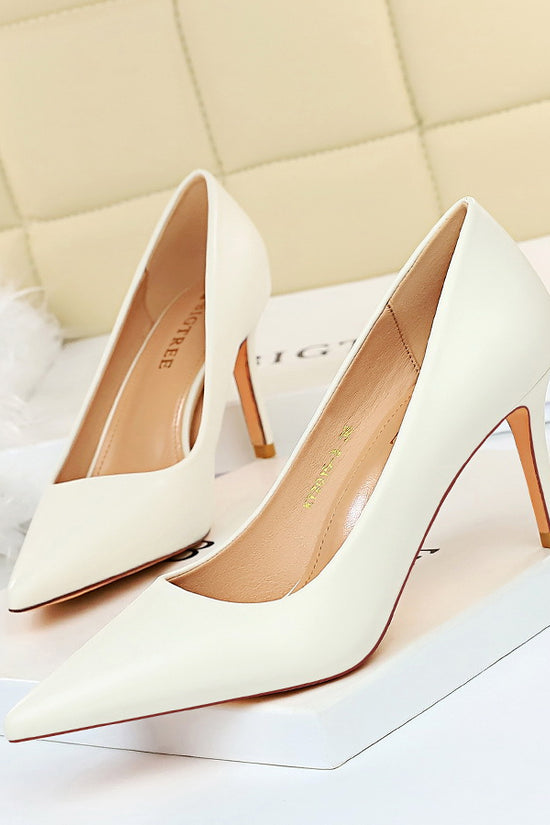 Shallow pointed high heels