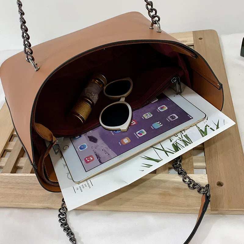 Large capacity shoulder bag - DanaFashionstore