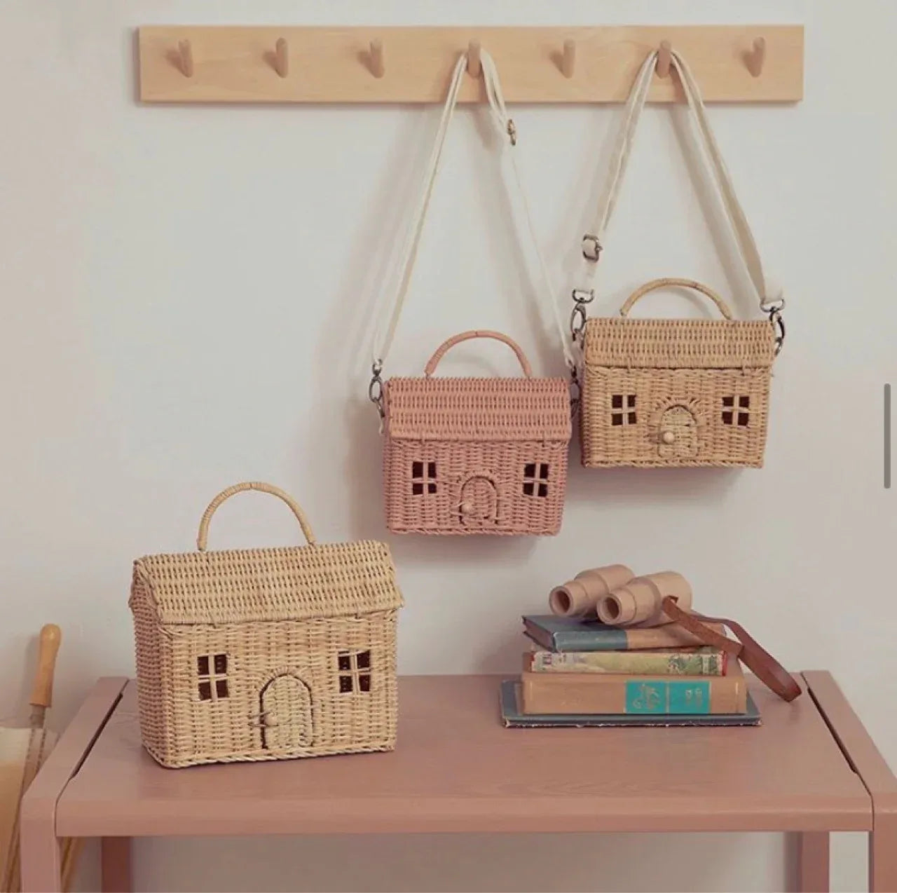 Hand-woven small house messenger bag - DanaFashionstore