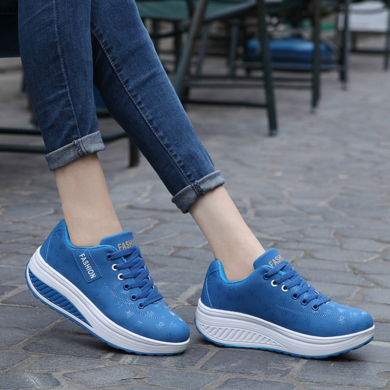 Thick bottom shake shoes women's leather casual shoes non-slip walking shoes travel shoes Korean version of the increase single shoes large size