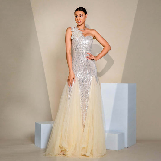 One-shoulder Diagonal Collar Slim-fit Sheath Sequined Slit Evening Dress $139.72 Dana Fashion Color: Apricot Size: L Women's clothing Product information: Pattern: solid color Skirt type: hip skirt Color: Apricot Waist type: high waist Size: S,M,L,XL Styl