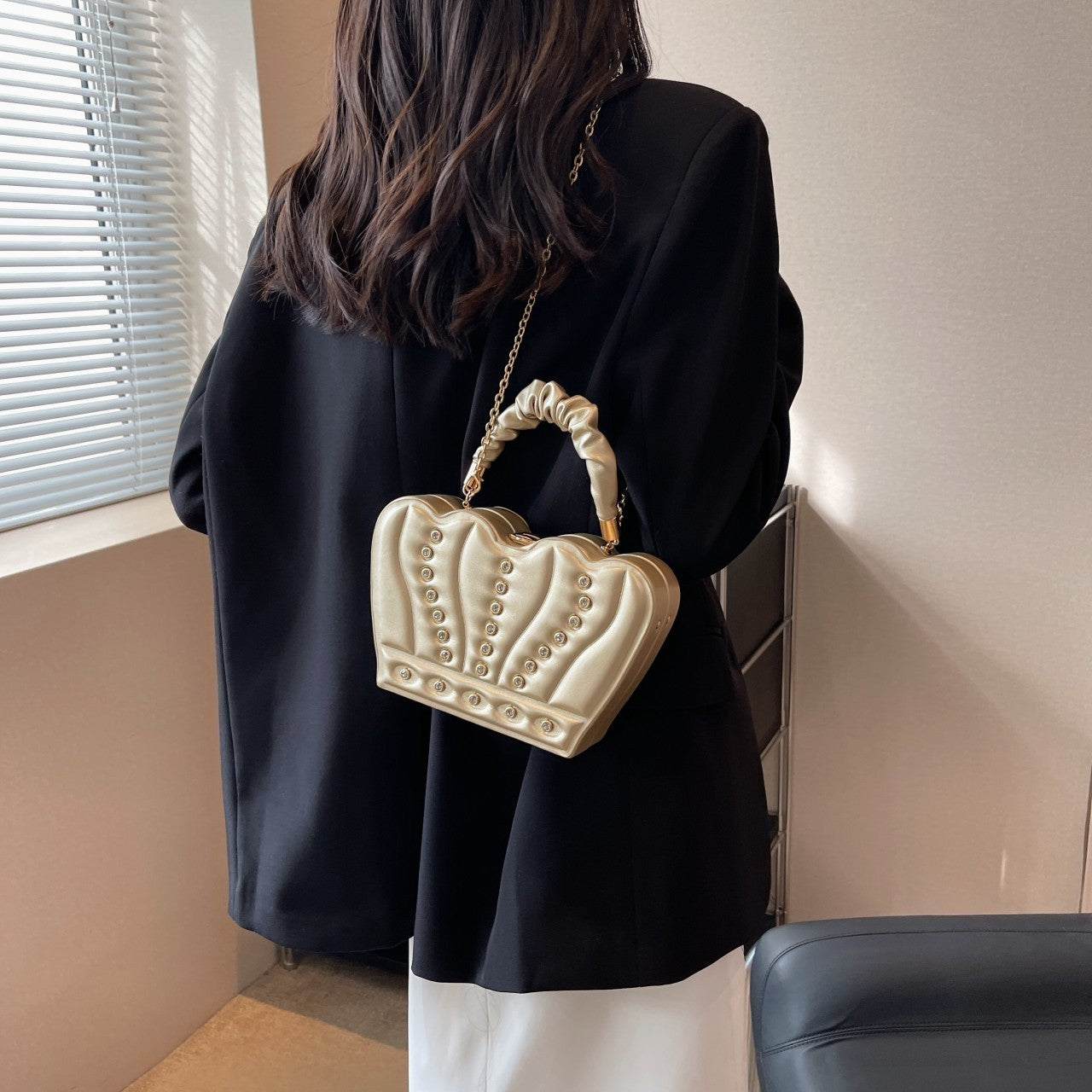 Crown Handbags High-grade Elegant Affordable Luxury Fashion Shoulder Messenger Bag - Dana Fashion