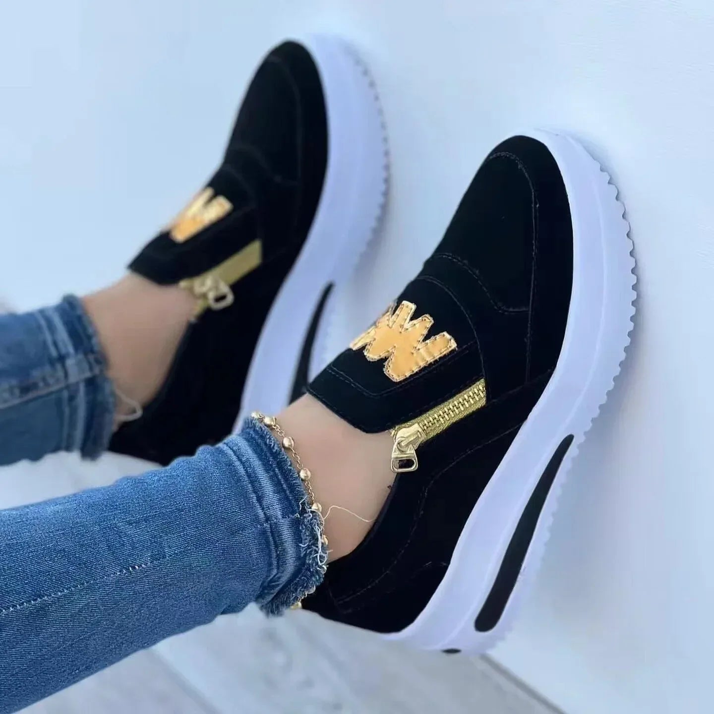 Large Size Sports Shoes Flat Solid Color Women's Casual Sneakers - DanaFashionstore