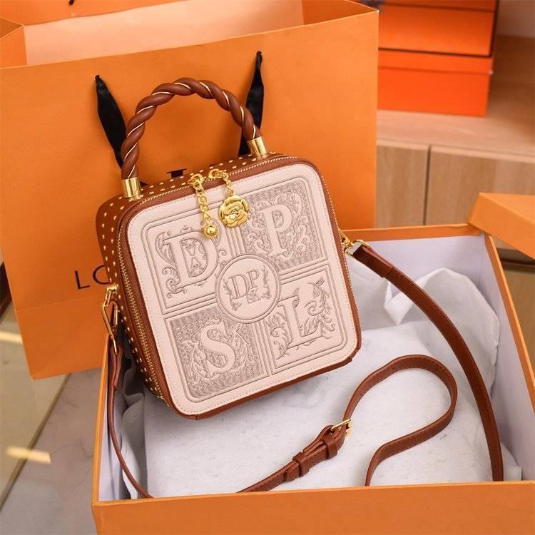 Versatile One Shoulder Crossbody Embroidered Small Square Bag - DanaFashionstore