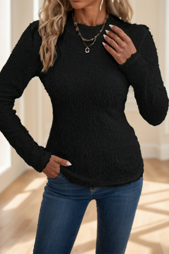 A Solid-colored Long-sleeved Top For Ladies