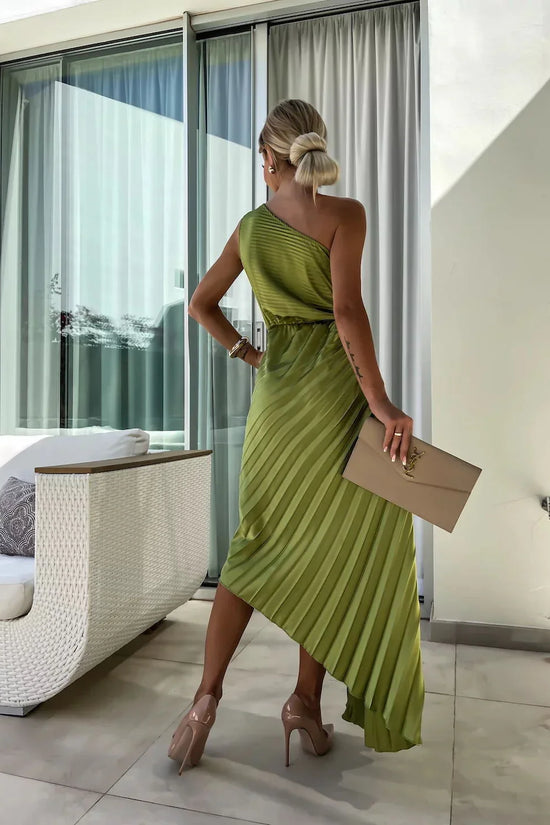 Ins Pleated One-shoulder Dress With Big Rose Flower Fashionable Sexy Evening Party Club Asymmetrical Dress - DanaFashionstore