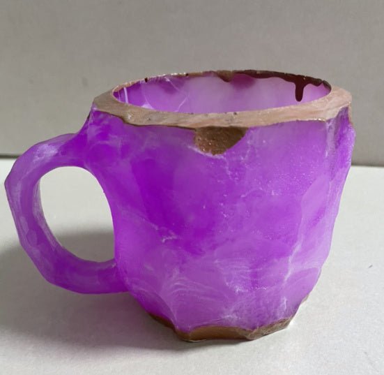 400ml Resin Mineral Crystal Coffee Mugs With Handles Elegant Fake Mineral Crystal Cup For Workplace Home Decor Christmas Gift Kitchen Gadgets $17.50 Dana Fashion Color: Purple Size: 10cm High style: No inner liner Dana's Kitchen Overview: 1. Great Clarity