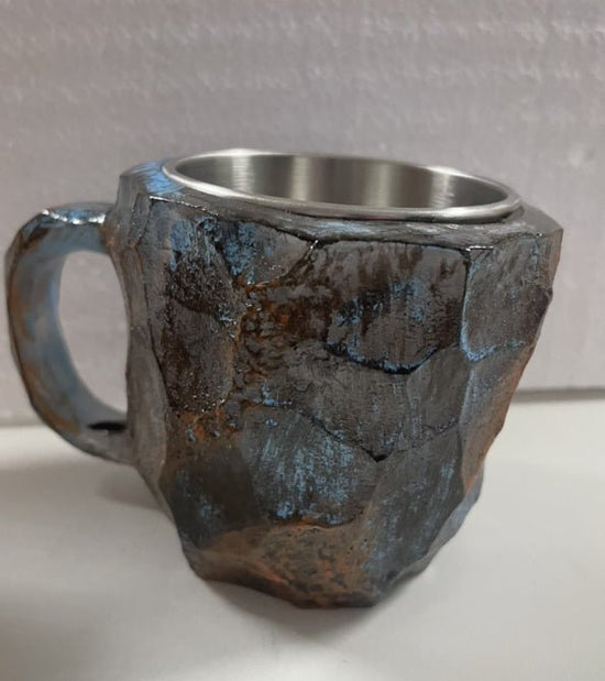 400ml Resin Mineral Crystal Coffee Mugs With Handles Elegant Fake Mineral Crystal Cup For Workplace Home Decor Christmas Gift Kitchen Gadgets $17.50 Dana Fashion Color: Blue Ore Size: 10cm High style: Flat mouthed inner liner Dana's Kitchen Overview: 1. G