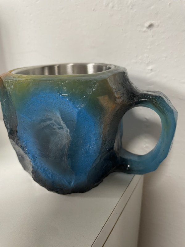 400ml Resin Mineral Crystal Coffee Mugs With Handles Elegant Fake Mineral Crystal Cup For Workplace Home Decor Christmas Gift Kitchen Gadgets $17.50 Dana Fashion Color: Sky Blue Size: 10cm High style: Flat mouthed inner liner Dana's Kitchen Overview: 1. G