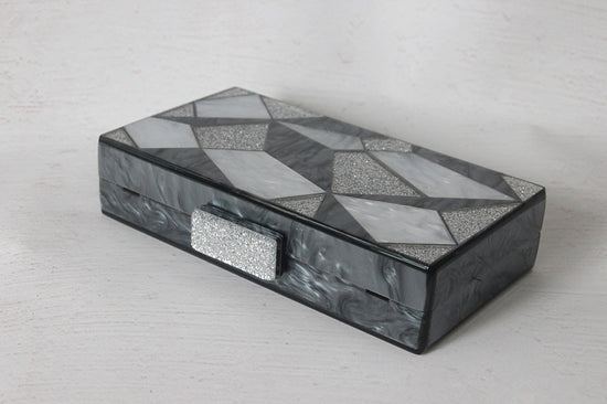 Fashion Black And White Contrast Acrylic Clutch - Dana Fashion