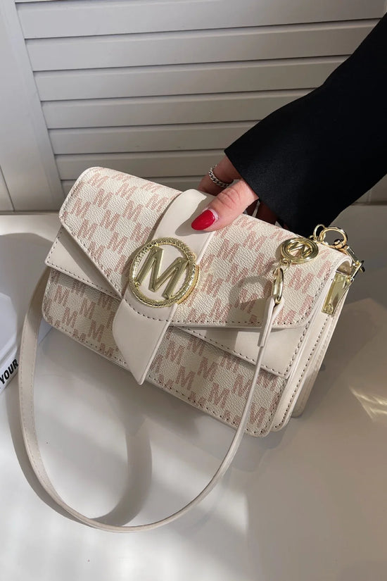 Niche Personality Printed Letter Shoulder Messenger Bag - DanaFashionstore