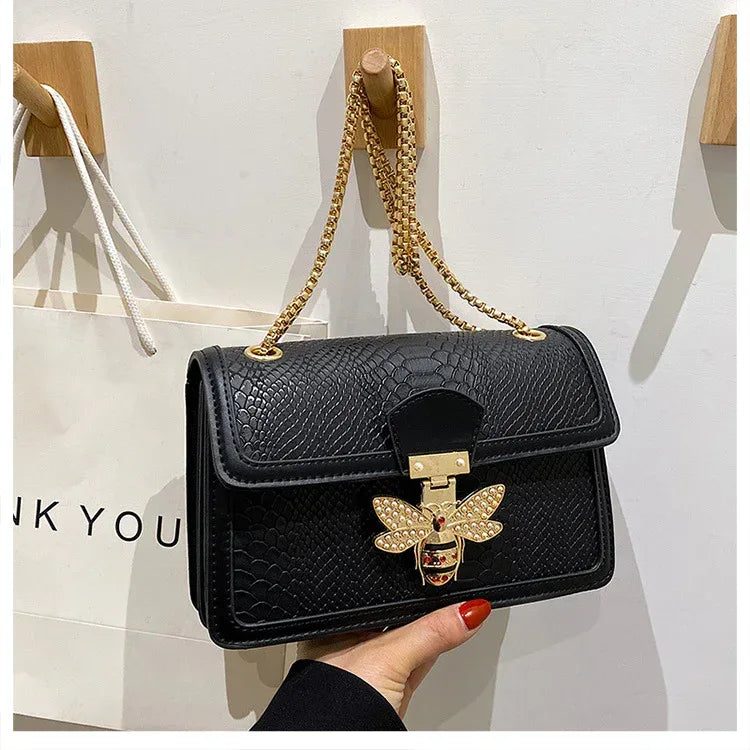 Fashionable Stylish Chain Shoulder Trendy Retro Messenger Bag - DanaFashionstore