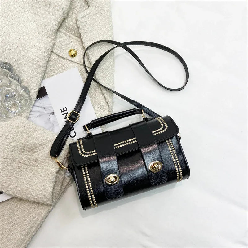 Versatile Fashion Portable Messenger Bag - DanaFashionstore