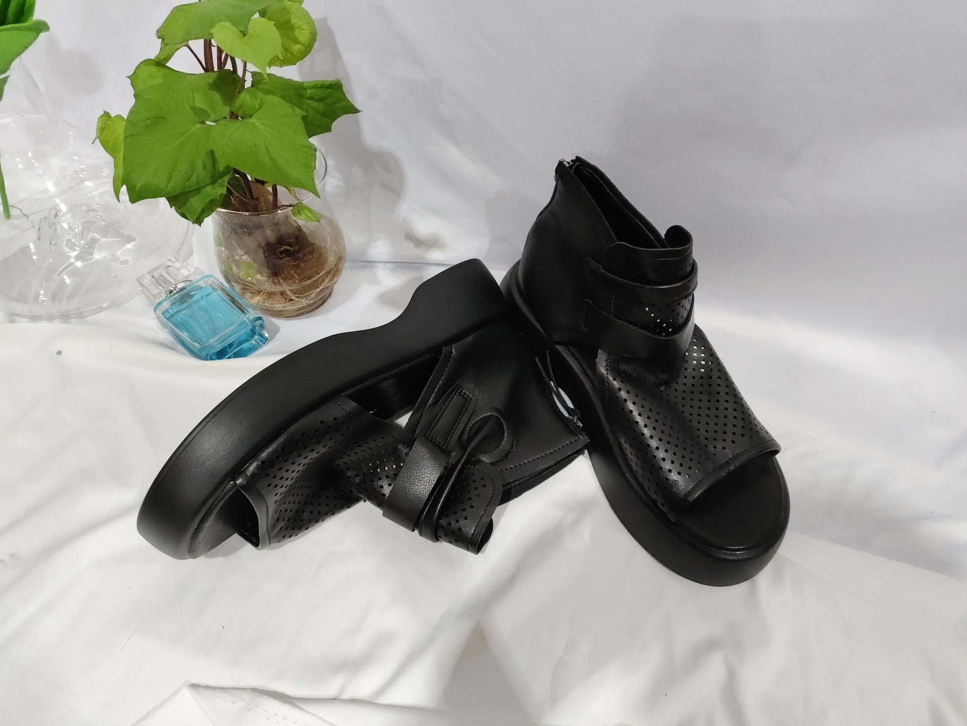 High-Top Roman Shoes Platform Heel Retro Hollow Women's Sandals - DanaFashionstore