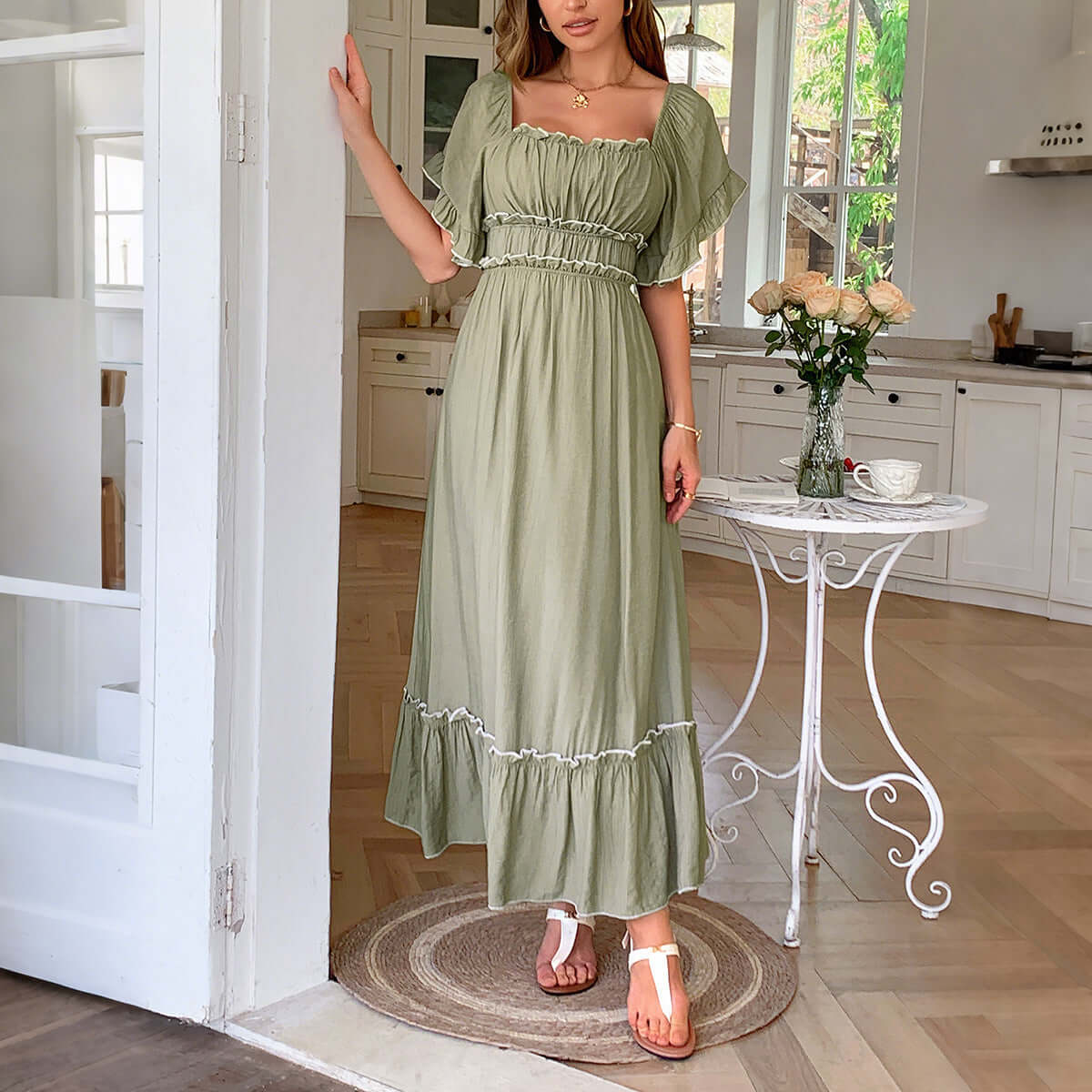 European And American Leisure Vacation Style Stringy Selvedge Short Sleeve Dress $59.50 Dana Fashion Color: Green Size: L Women's clothing Product information: Color: green, blue, black, apricot, orange pink Waist type: high waist Size: S,M,L,XL Skirt len