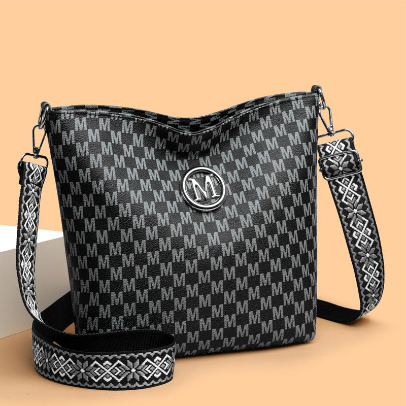 Soft Leather Retro Simple All-match Fashion Shoulder Bag - Dana Fashion
